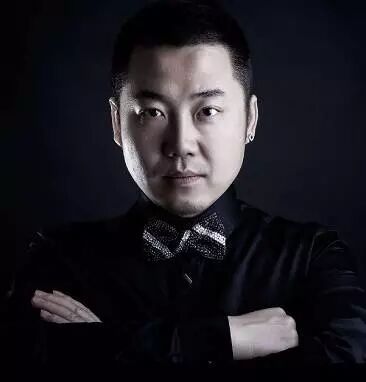 知名電臺(tái)主播航志，約你來做近視手術(shù)啦!