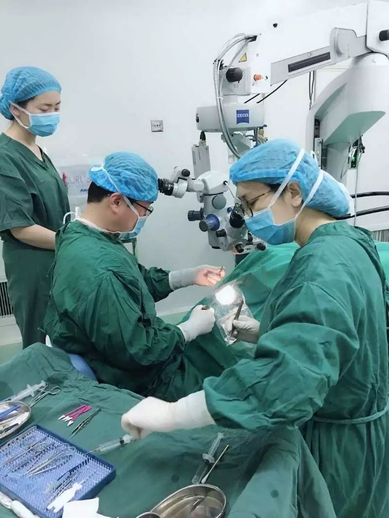 苦等12年，塔城男子角膜移植心愿終達(dá)成